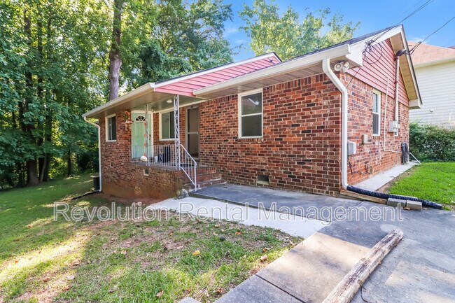 Foto del edificio - 4105 Tilly Mill Rd