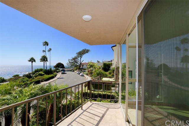 Building Photo - 530 Cliff Dr