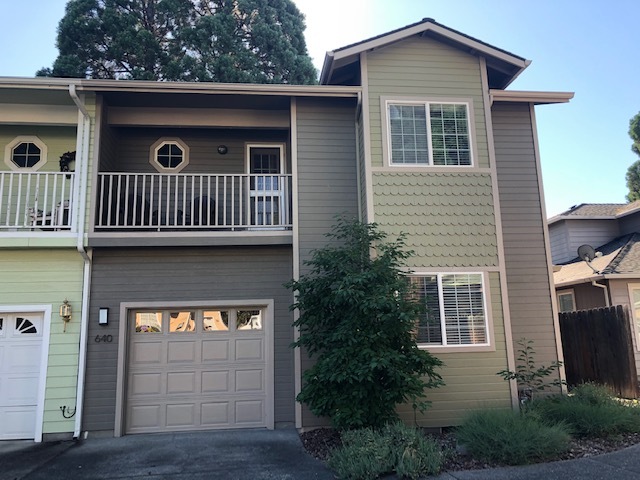 Foto principal - 640 Shadow Way