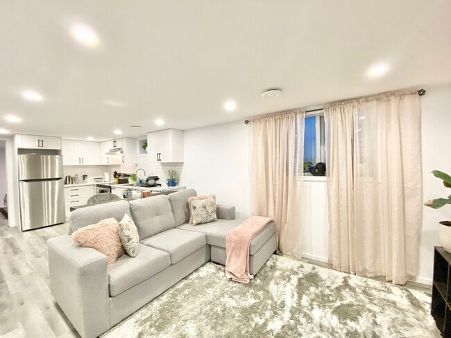 Building Photo - 76 Marc Blvd