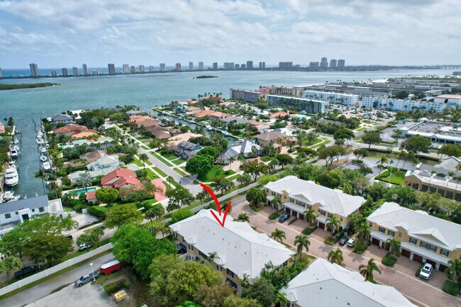 Foto del edificio - 205 Mariner Ct