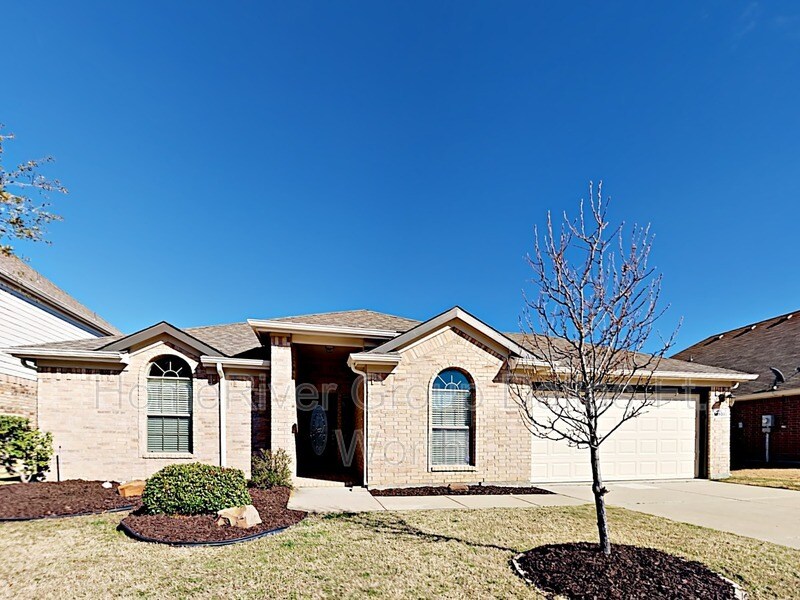Primary Photo - 14808 Riverside Dr