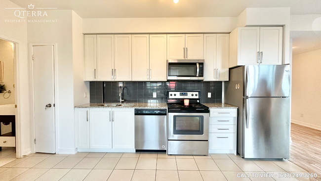 Building Photo - 210-840 Queen's Plate Dr