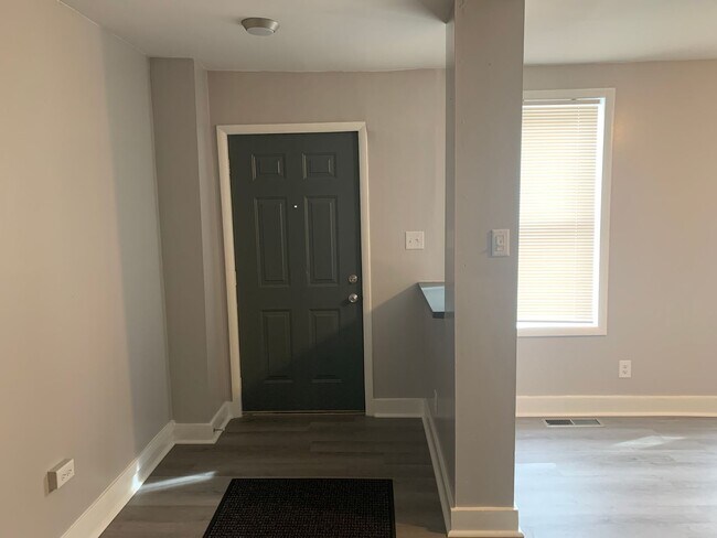 Foto del edificio - Available Now!  York City SD