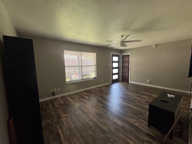 Foto del edificio - 600 N East St