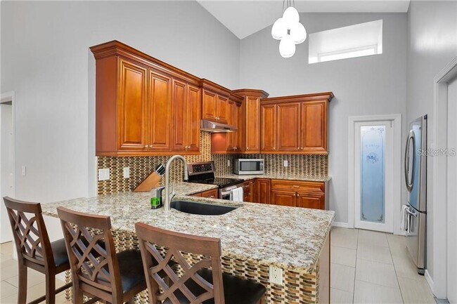 Building Photo - 7419 Spring Villas Cir