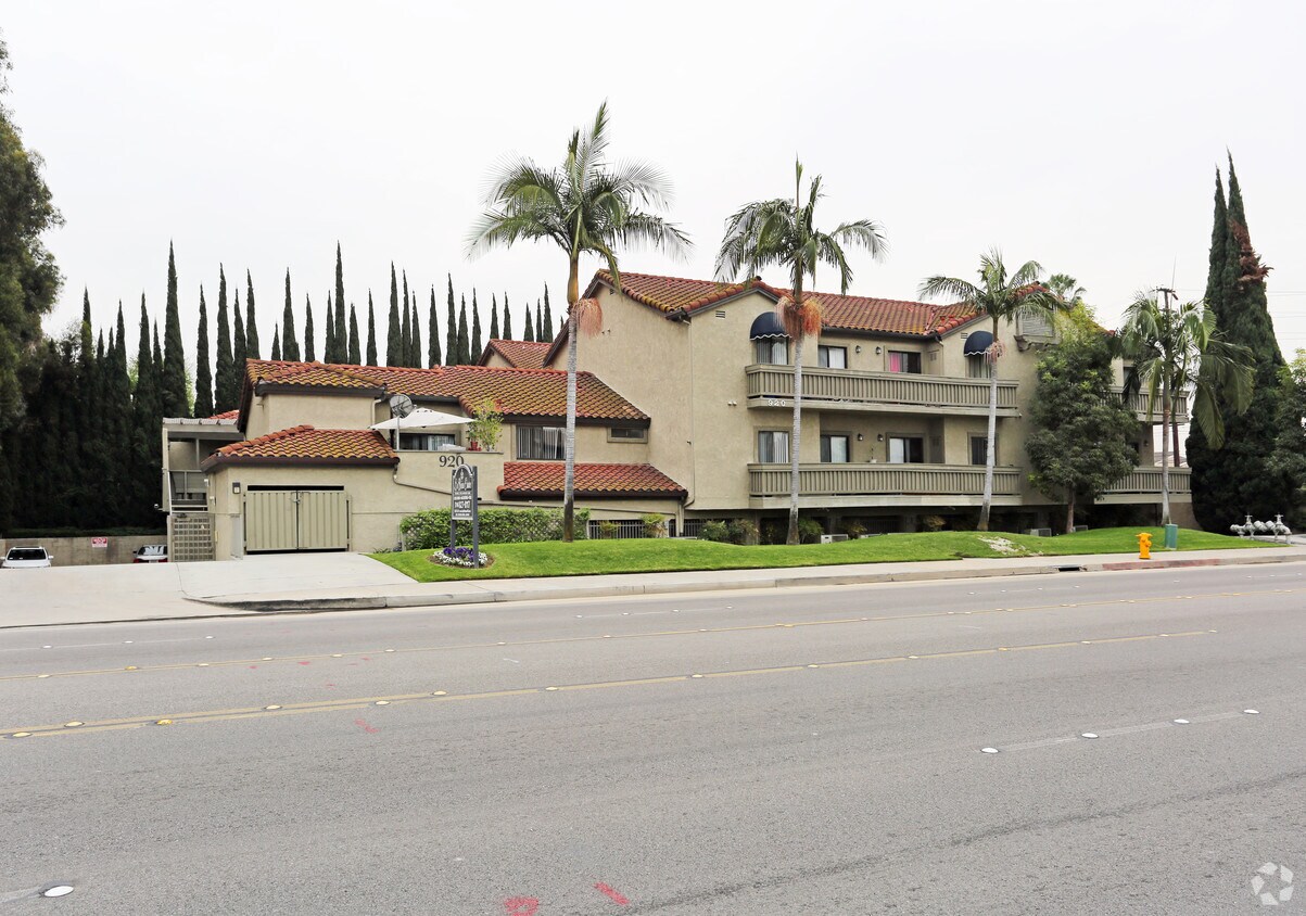 Foto principal - Las Brisas Estates Apartment Homes