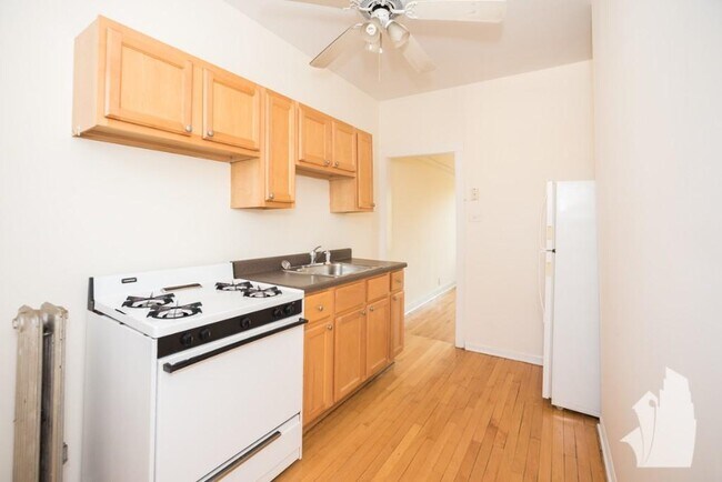 Foto del edificio - 5121 N Winchester Ave