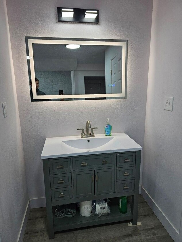 Primary Photo - Student Housing: Private Bedroom