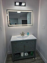 Building Photo - 310 S 600 W