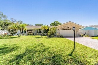 Building Photo - 1001 Grovewood Ct