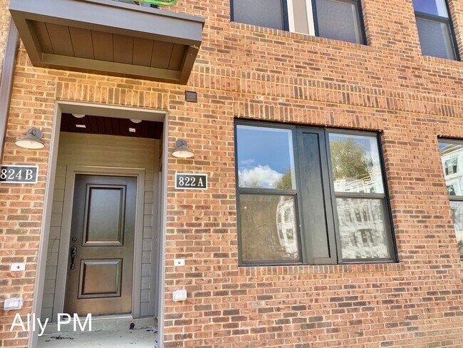 Foto del edificio - 822 Wesley Ln