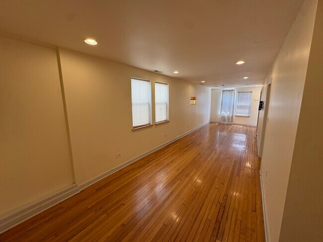 Foto del edificio - 2240 W Palmer St