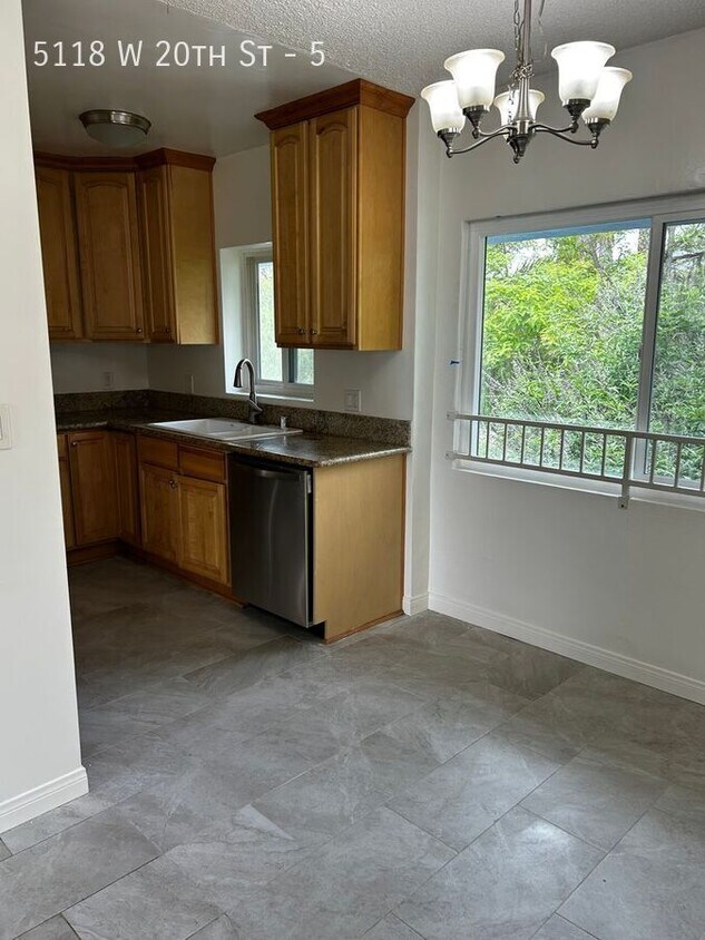 Foto principal - 5118 20th St