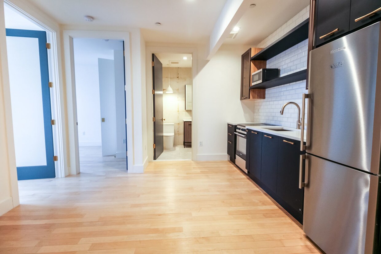 Foto principal - 164 Suydam St