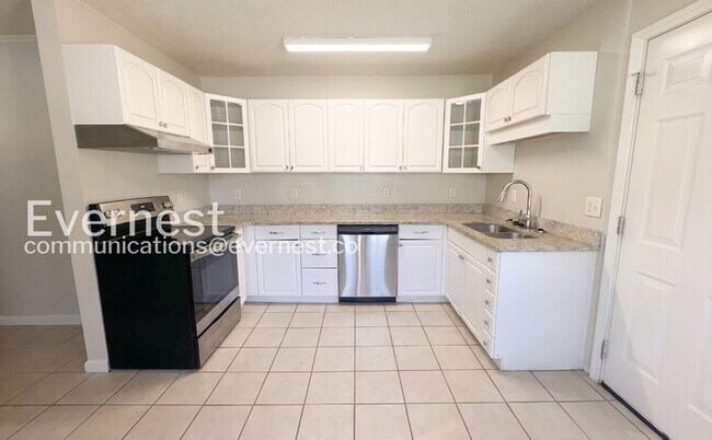 Foto del edificio - 4508 S Berrypick Ln