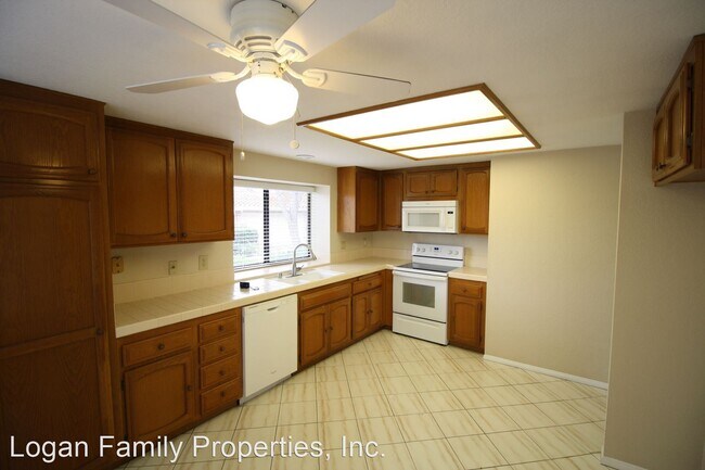 Building Photo - 2 br, 2 bath House - 15648 Via Calanova