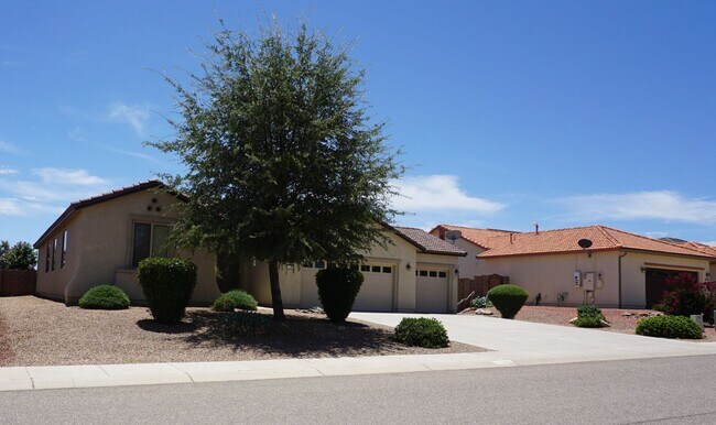 Photo - 1858 Prairie Grass Dr House