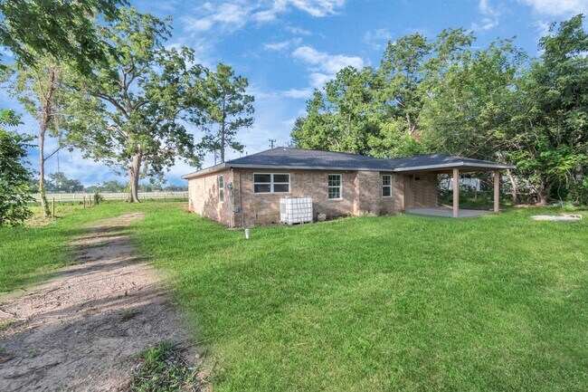 Foto del edificio - 2826 W Farm to Market 1462
