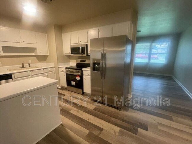 Foto del edificio - 504 Merrymont Dr