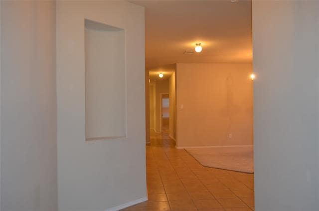 Building Photo - 9604 Sleepy Hollow Dr