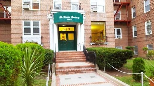Building Photo - 14325 84th Dr
