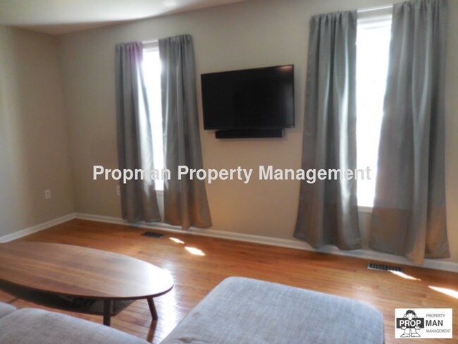 Foto del edificio - 10166 Yorktown Way