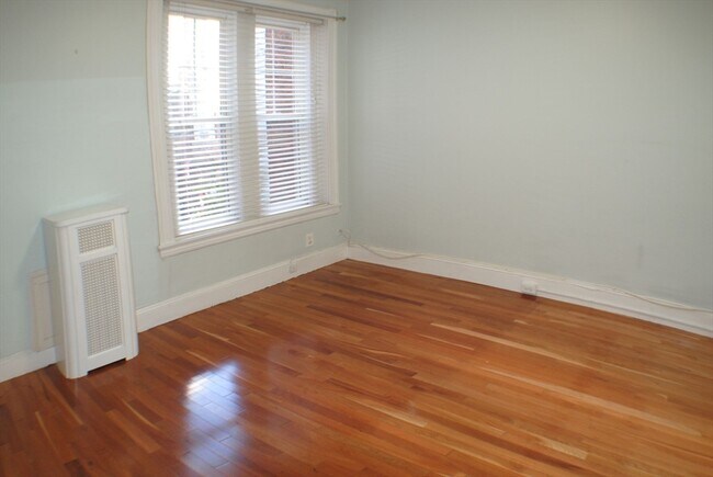 Foto del edificio - 22 Parkway Rd