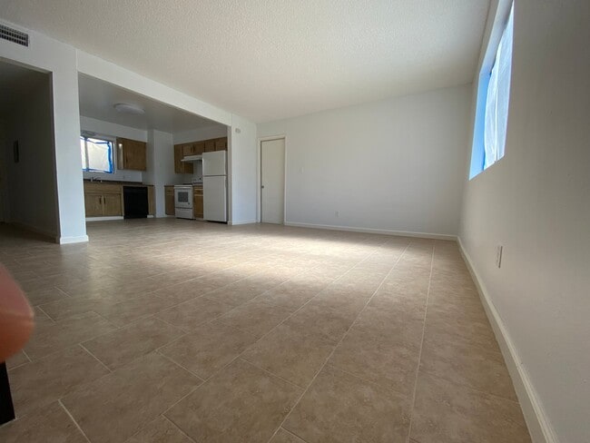 Building Photo - 4225 Parkwood Ct