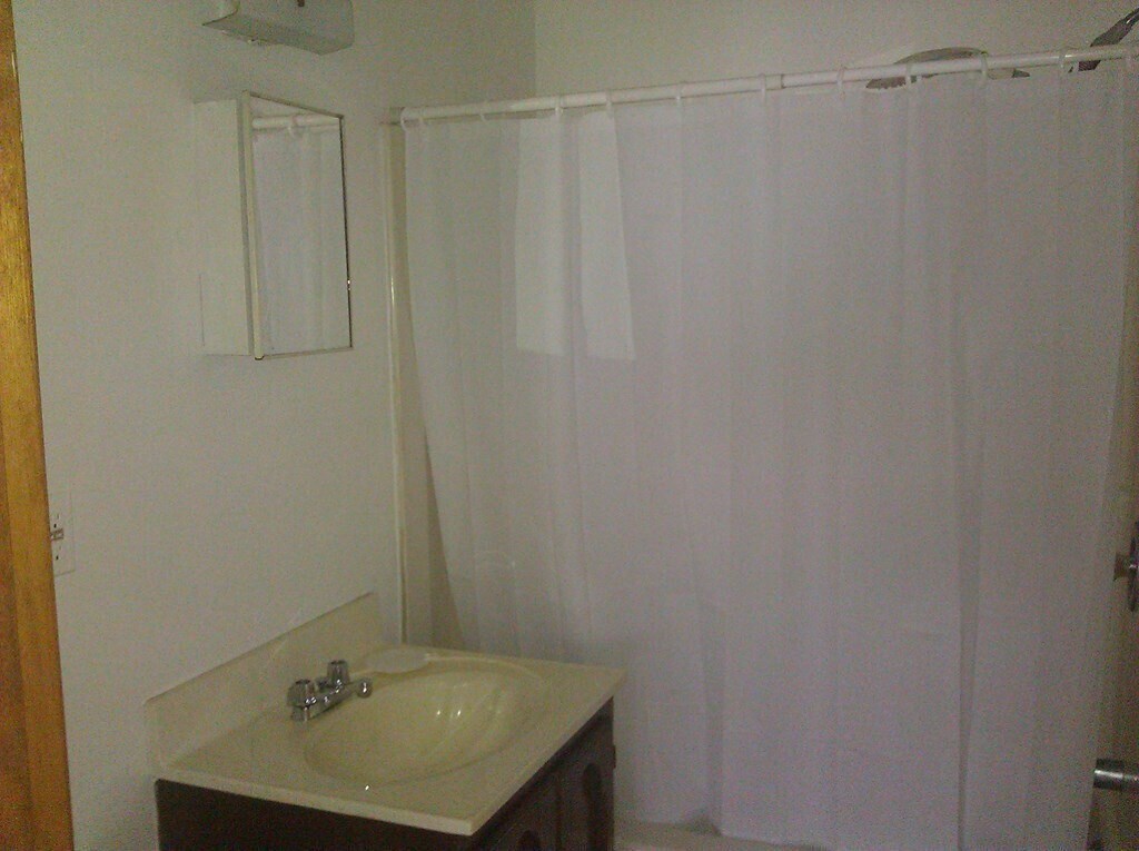 Building Photo - 8 Storer Ct
