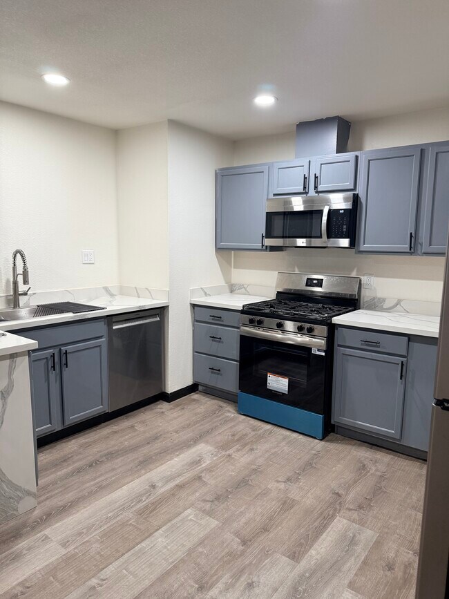 Foto del edificio - 6235 Dias Ave