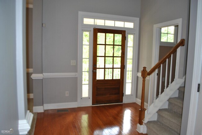 Foto del edificio - 5250 Lanier Ln