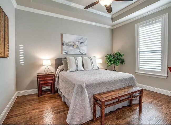 private bedroom - 5177 Hollow Way