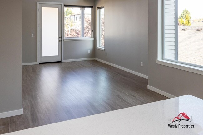 Photo - 110 N Blandena St Apartment