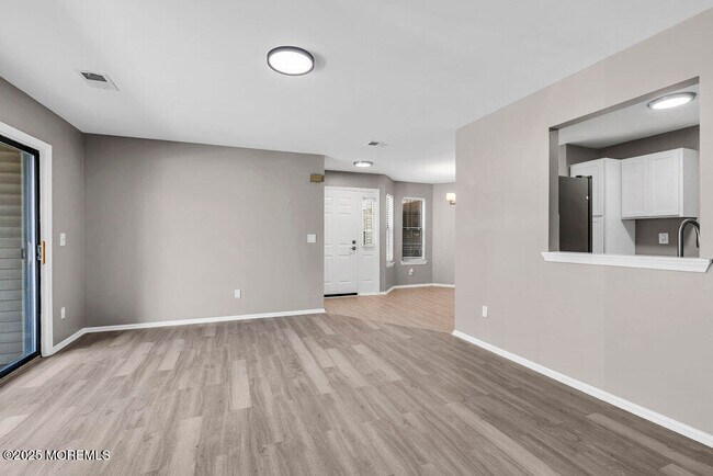Building Photo - 2609 Lighthouse Ln