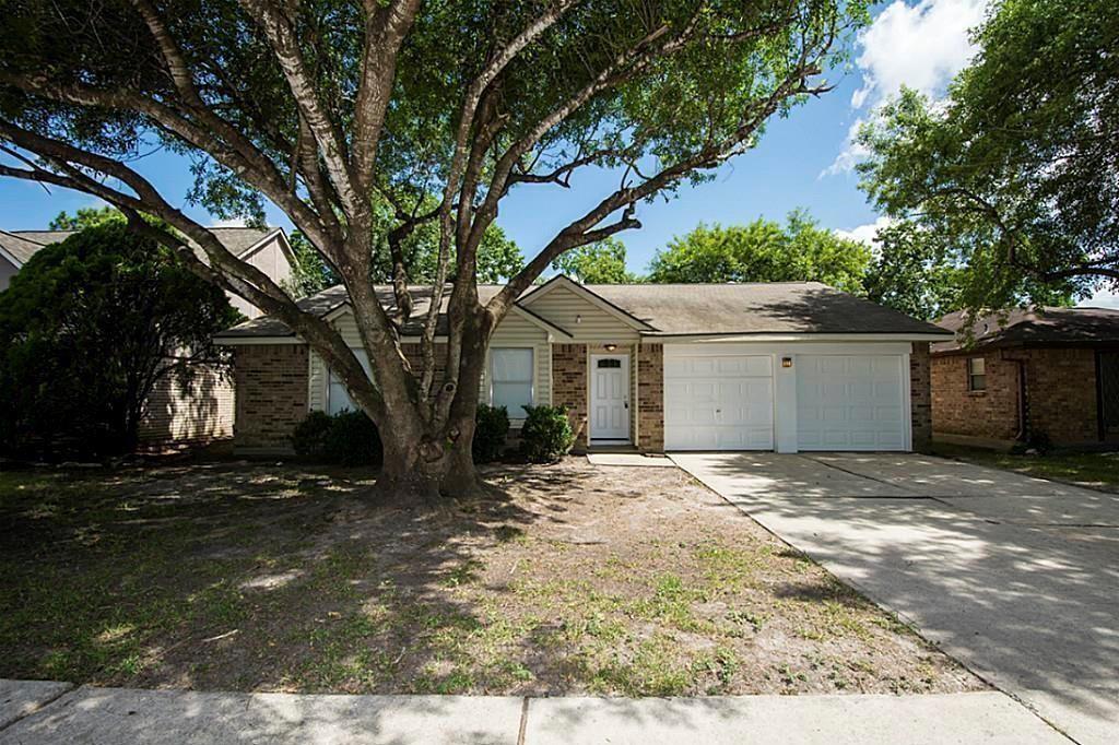 Primary Photo - 2804 Pinewood Dr
