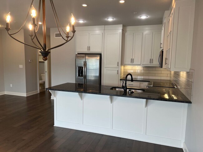 Foto del edificio - 3 Bed 2.5 Bath Townhome