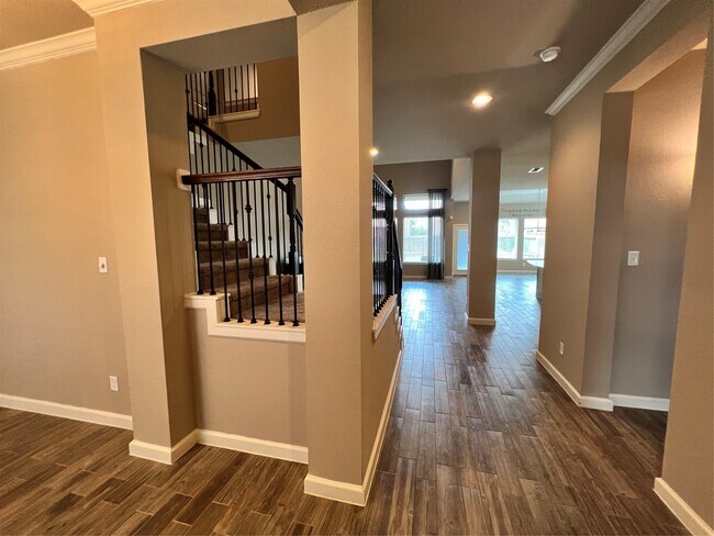 Foto del edificio - 3318 Suffolk Creek Ln