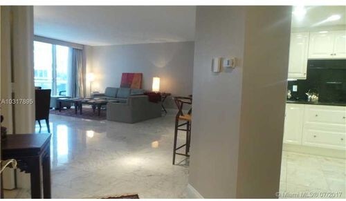 Building Photo - 9559 Collins Ave