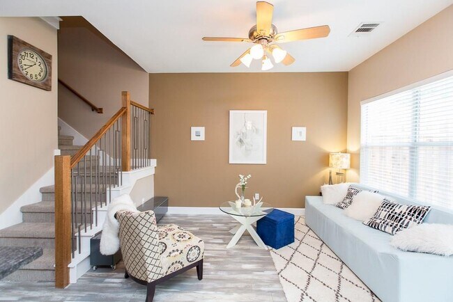 Foto del edificio - 1700 Perez St