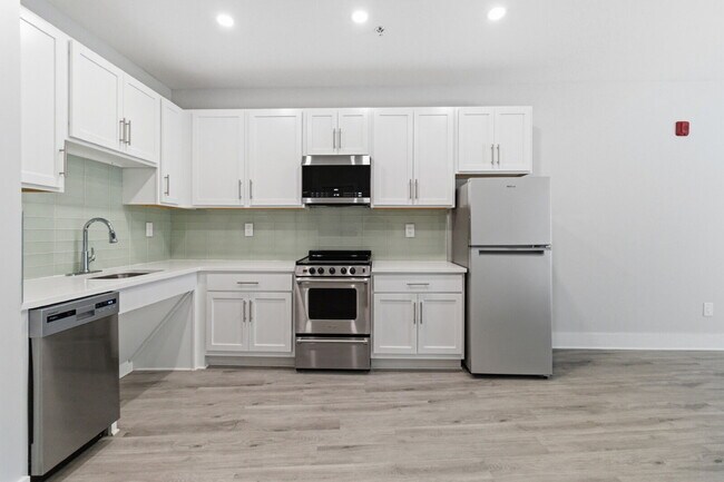 Building Photo - Downtown Gastonia Condo