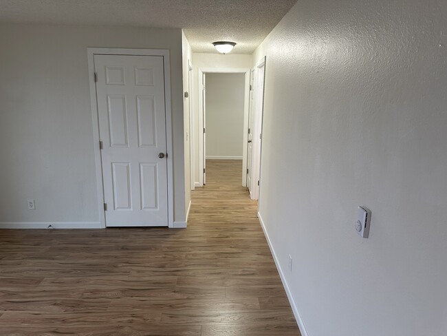 Hallway - 804 22nd St NE