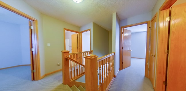 Building Photo - East Side Townhome + Granite Countertops +...