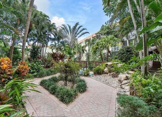 Foto del edificio - 5300 NE 24th Ter