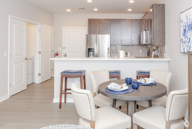 2 BR-2 BA 1072 SF Living Space - The VIEW at Fairfield