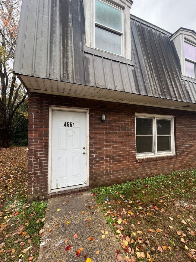 Building Photo - 455 30th Place