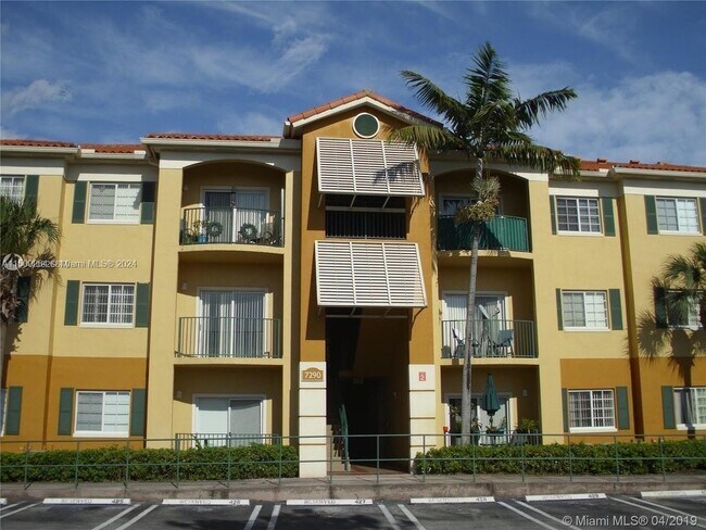 Foto del edificio - 7290 NW 114th Ave