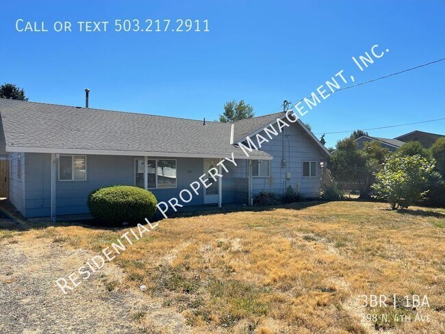 Building Photo - 1-level Ranch Home Located on a 1/3 Acre l...