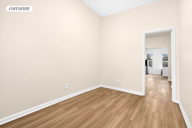 Building Photo - 190 Stockholm St