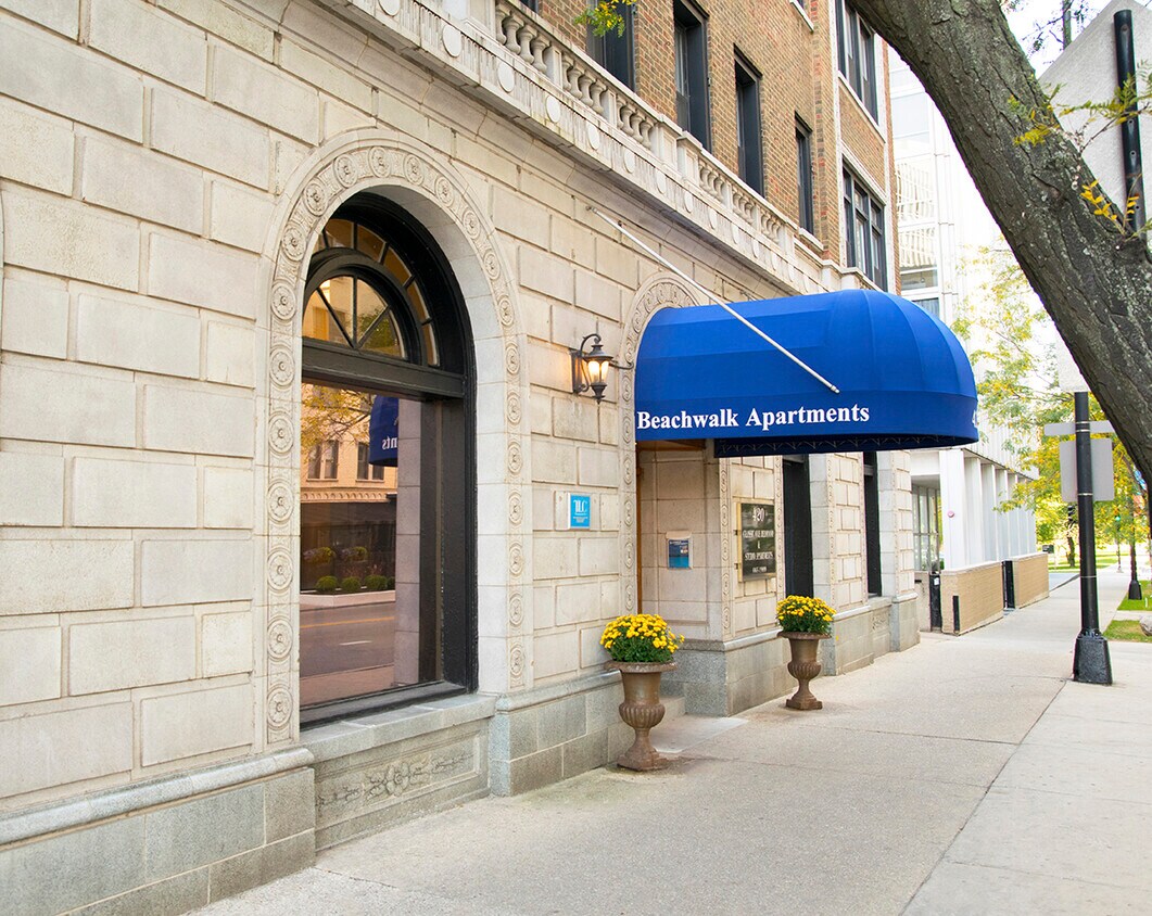 Beachwalk Apartments Chicago, IL